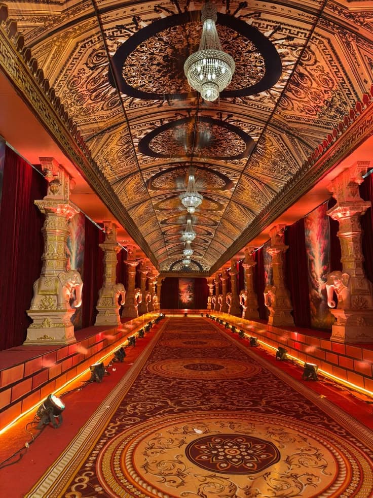 Mantra Mahal vertical loop 6